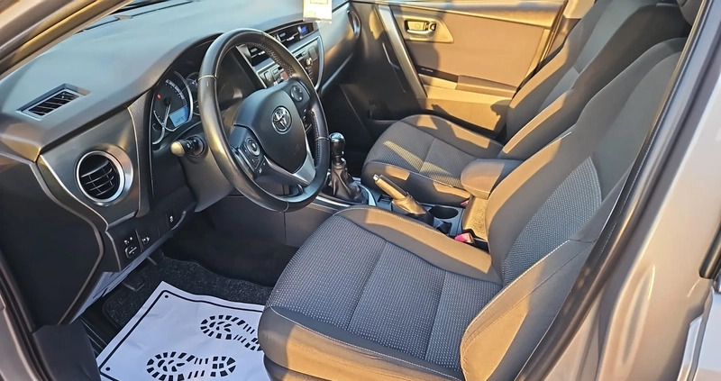 Toyota Auris cena 34900 przebieg: 225000, rok produkcji 2013 z Libiąż małe 232